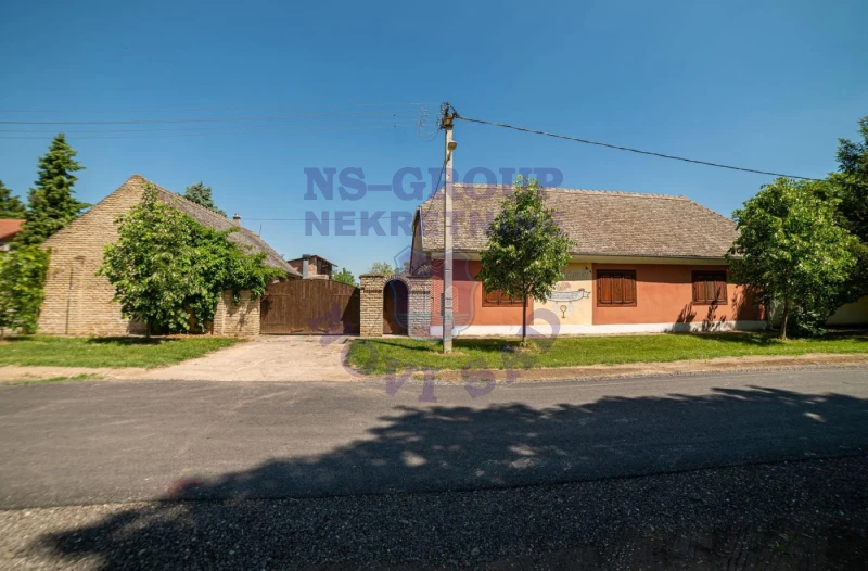 lokal na prodaju Sivac 176m2 570131