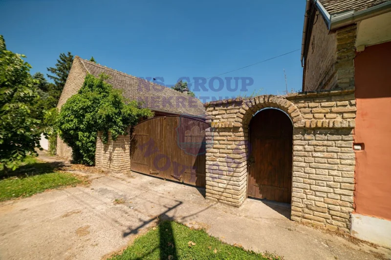 lokal na prodaju Sivac 176m2 570131