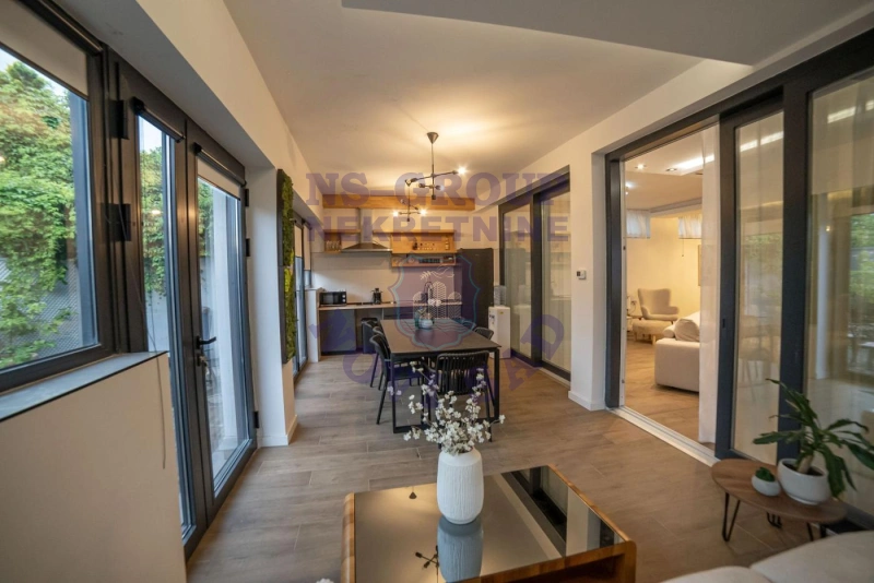kuca na prodaju Novi Sad 310m2 570616