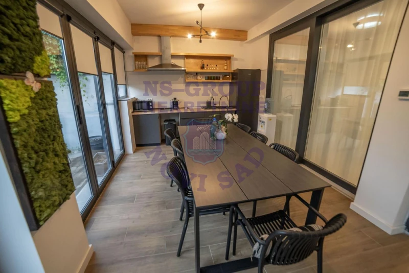 kuca na prodaju Novi Sad 310m2 570616