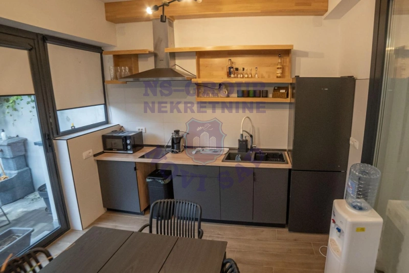 kuca na prodaju Novi Sad 310m2 570616