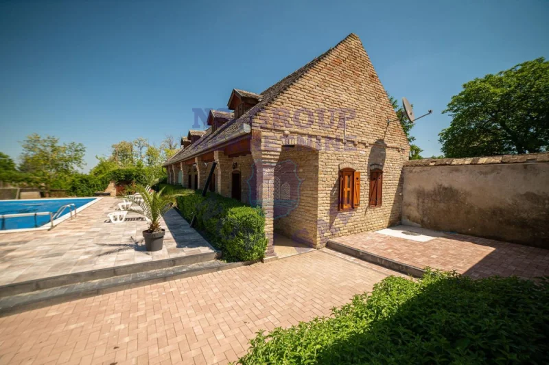 lokal na prodaju Sivac 176m2 570131
