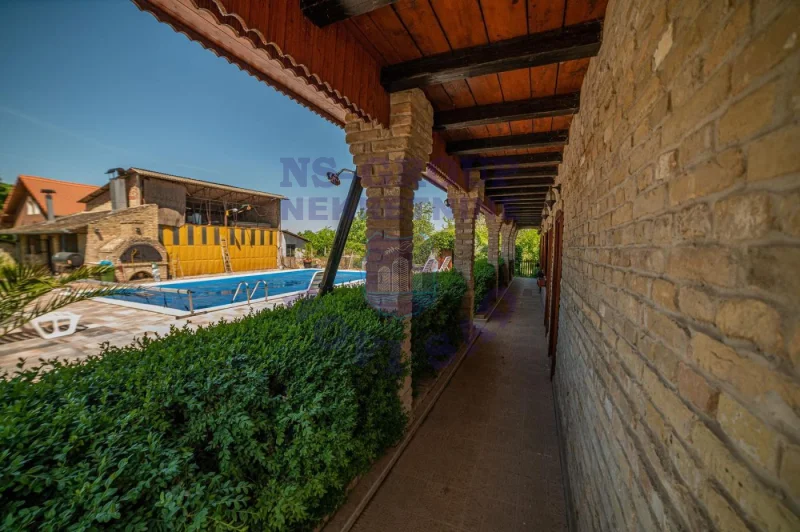 lokal na prodaju Sivac 176m2 570131