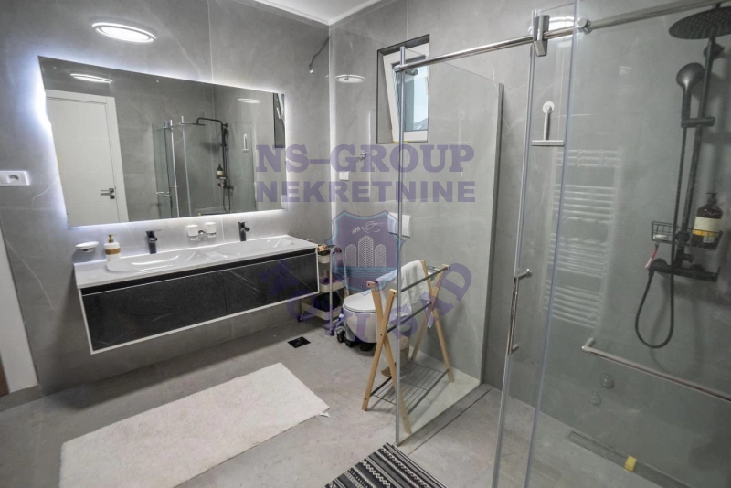 kuca na prodaju Novi Sad 310m2 570616