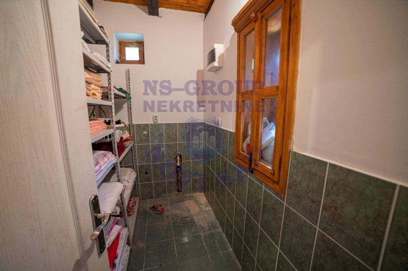 lokal na prodaju Sivac 176m2 570131