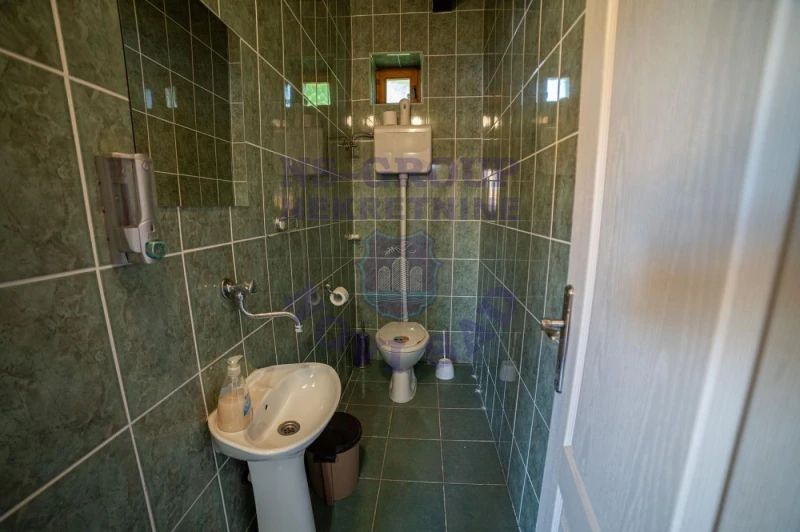 lokal na prodaju Sivac 176m2 570131
