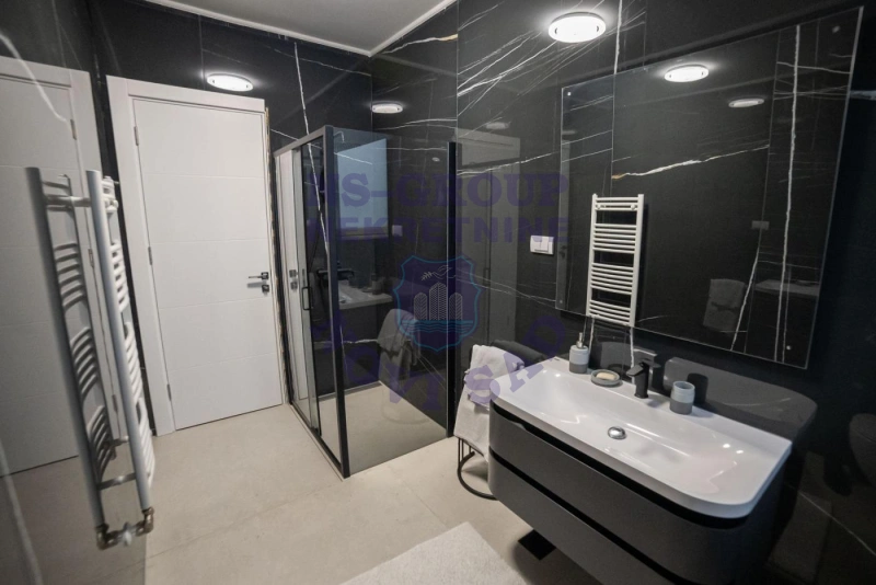 kuca na prodaju Novi Sad 310m2 570616