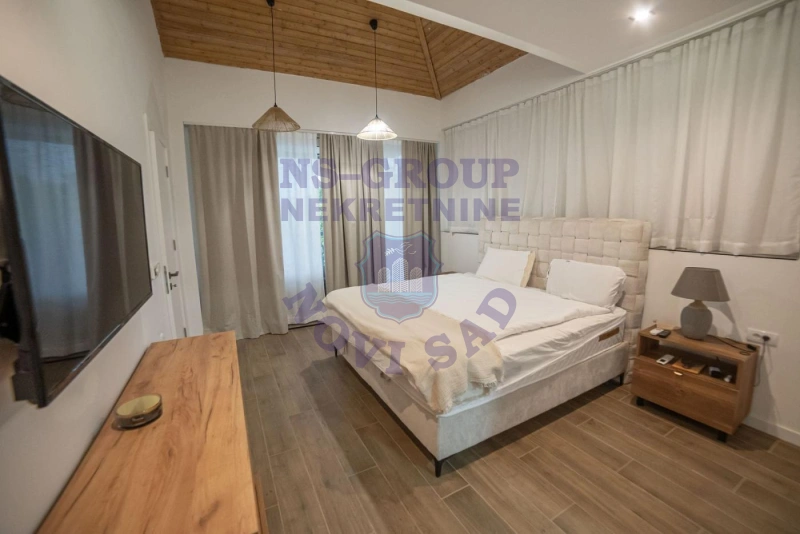 kuca na prodaju Novi Sad 310m2 570616