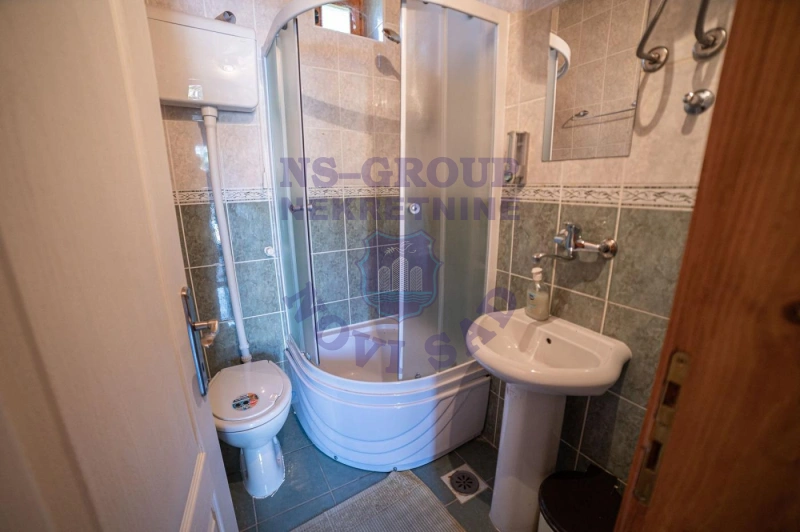 lokal na prodaju Sivac 176m2 570131