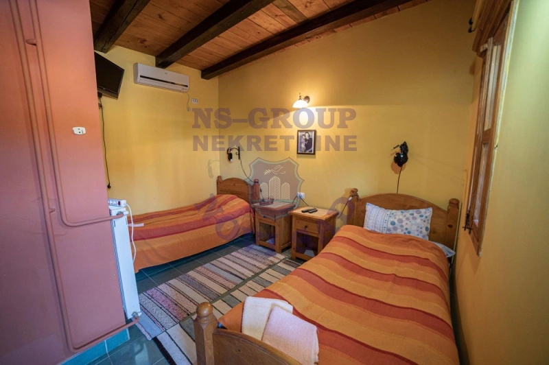 lokal na prodaju Sivac 176m2 570131