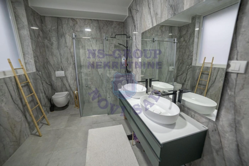 kuca na prodaju Novi Sad 310m2 570616