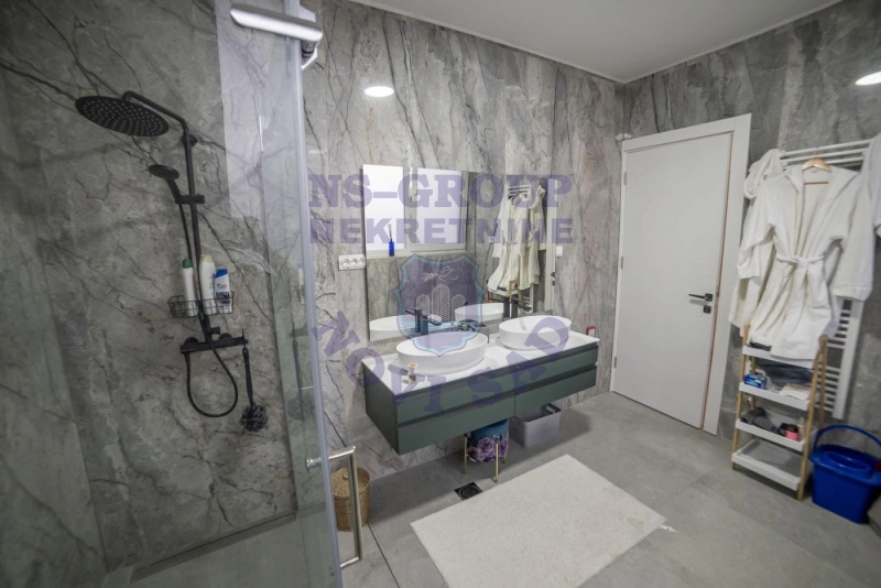 kuca na prodaju Novi Sad 310m2 570616