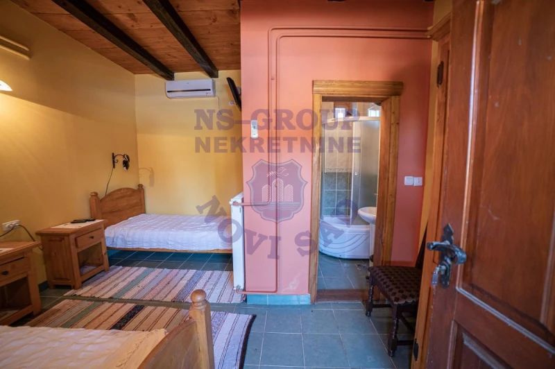lokal na prodaju Sivac 176m2 570131