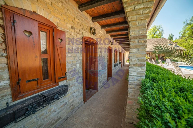 lokal na prodaju Sivac 176m2 570131