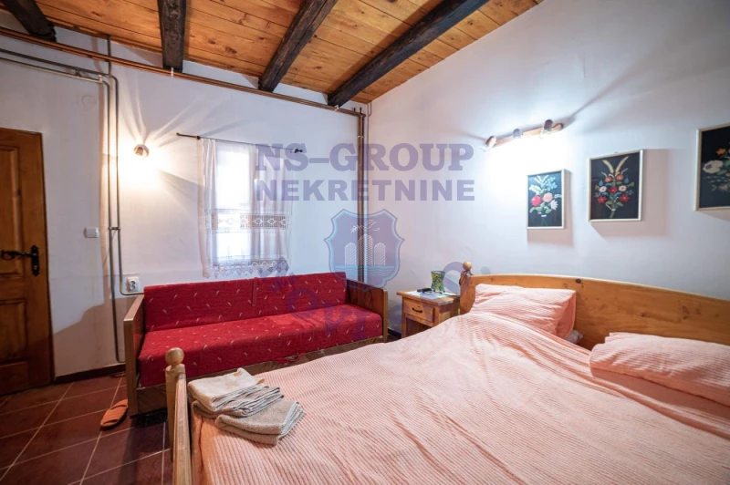 lokal na prodaju Sivac 176m2 570131
