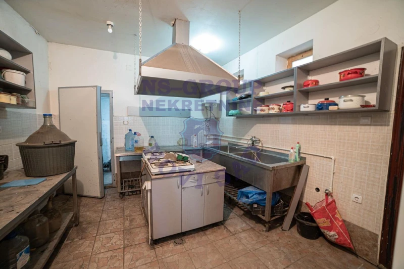 lokal na prodaju Sivac 176m2 570131