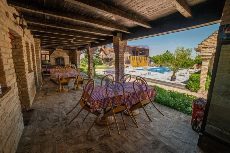 lokal na prodaju Sivac 176m2 570131