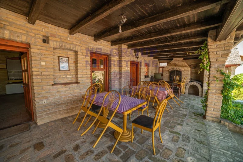 lokal na prodaju Sivac 176m2 570131
