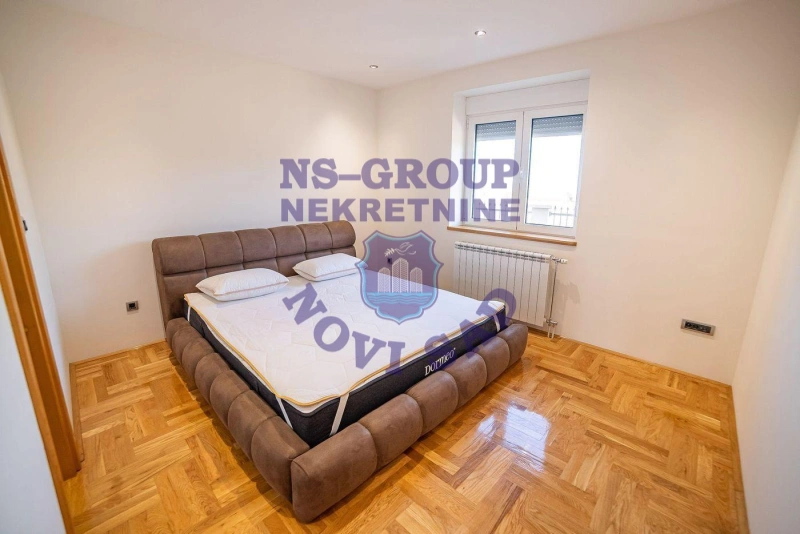 kuca za izdavanje Petrovaradin 324m2 16449