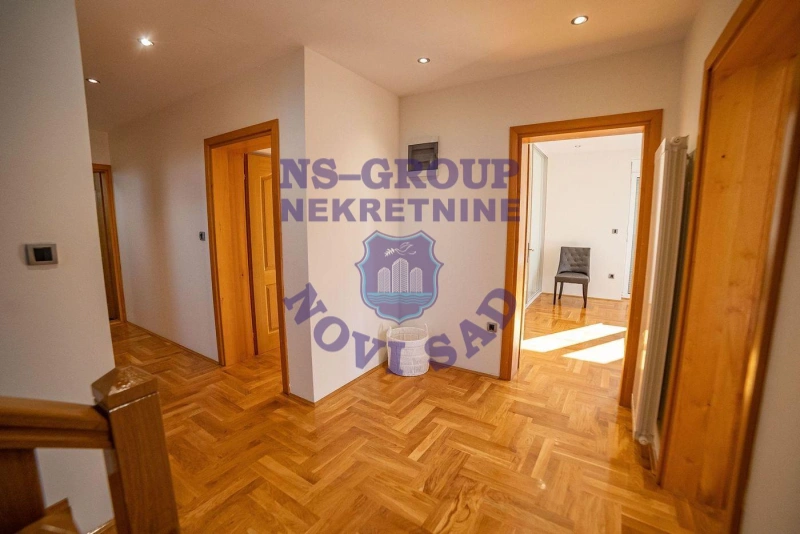 kuca za izdavanje Petrovaradin 324m2 16449
