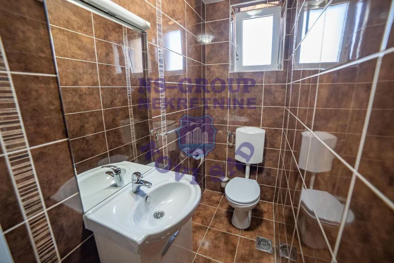 kuca za izdavanje Petrovaradin 324m2 16449