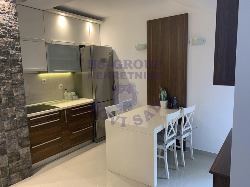 stan za izdavanje Novi Sad 103m2 16437