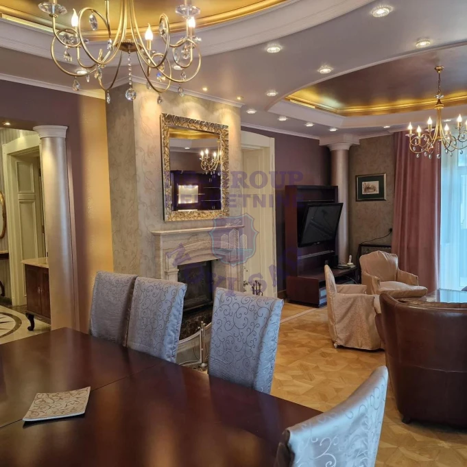 stan za izdavanje Novi Sad, 260m2 16458