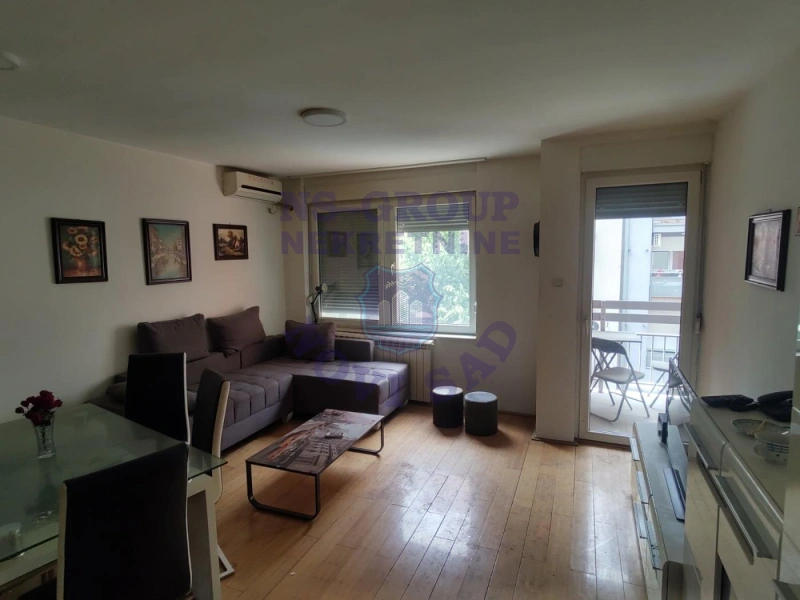 stan na prodaju Novi Sad, 51m2 570898