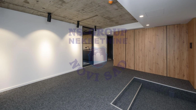 lokal za izdavanje Novi Sad 279m2 16429