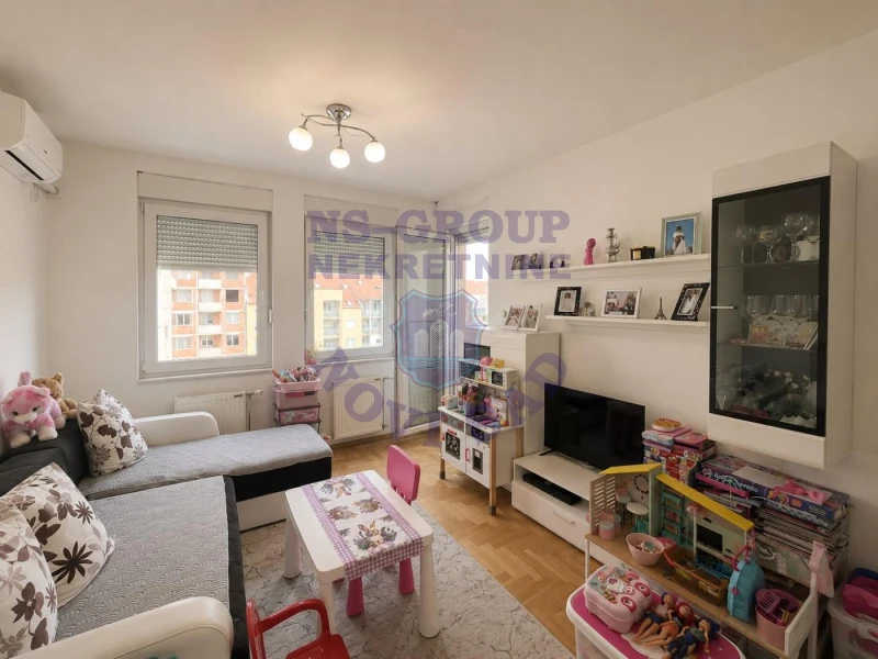 stan na prodaju Novi Sad, 32m2 570853