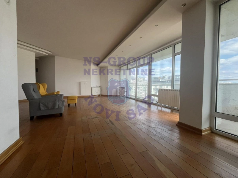 stan na prodaju Novi Sad, 234m2 571048