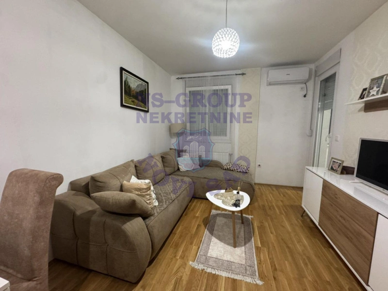 stan na prodaju Novi Sad, 40m2 570942
