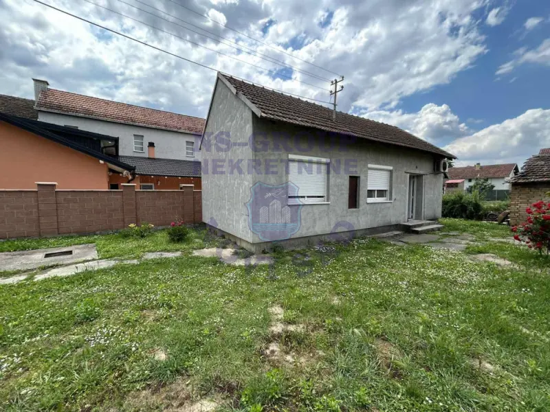 kuca na prodaju Veternik, 49m2 571026