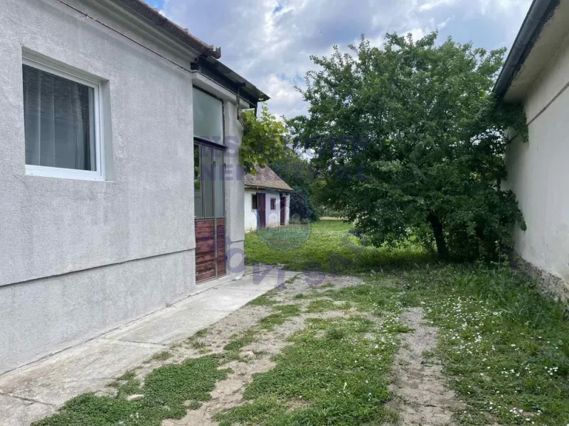kuca na prodaju Bački Jarak 97m2 570919
