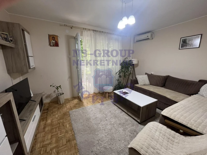 stan na prodaju Novi Sad, 54m2 571003