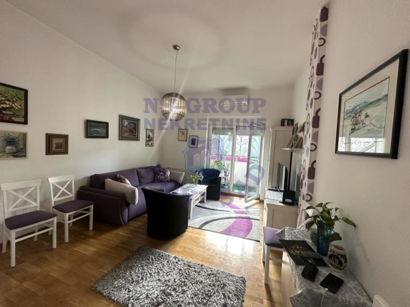 stan na prodaju Novi Sad, 50m2 571059