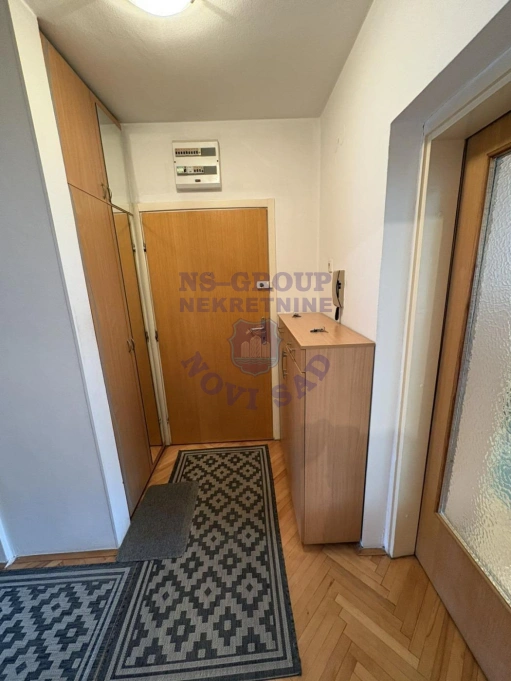 stan na prodaju Novi Sad 67m2 571083