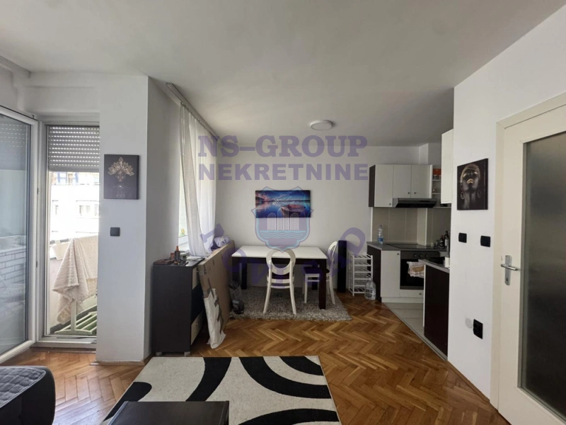stan na prodaju Novi Sad 82m2 571086