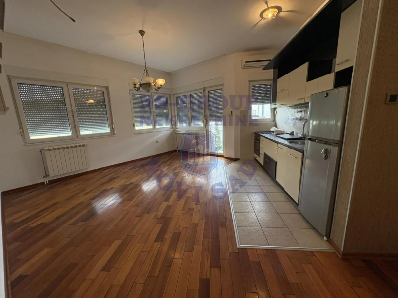 stan na prodaju Novi Sad, 67m2 547010