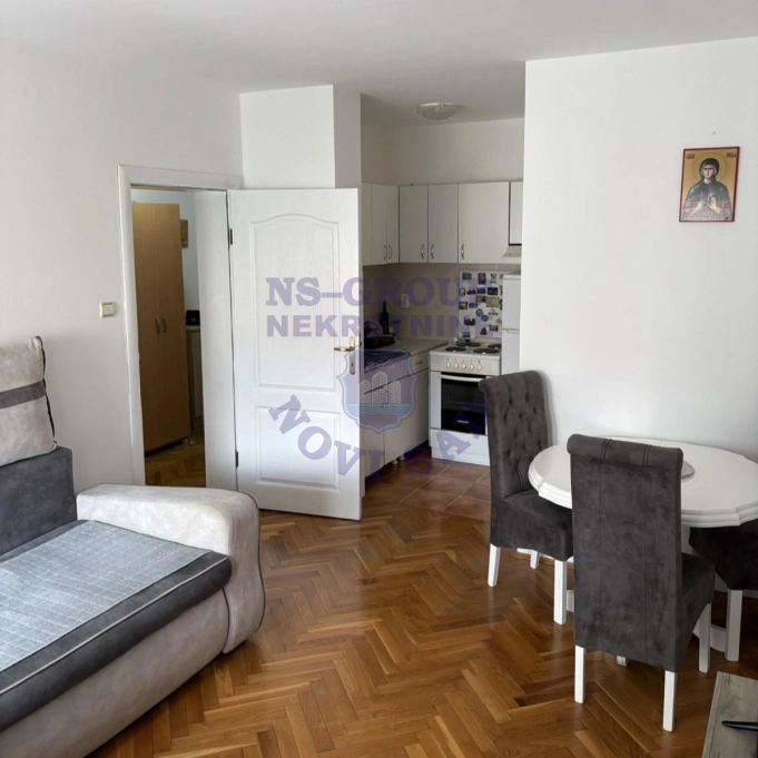 stan na prodaju Novi Sad, 38m2 16464