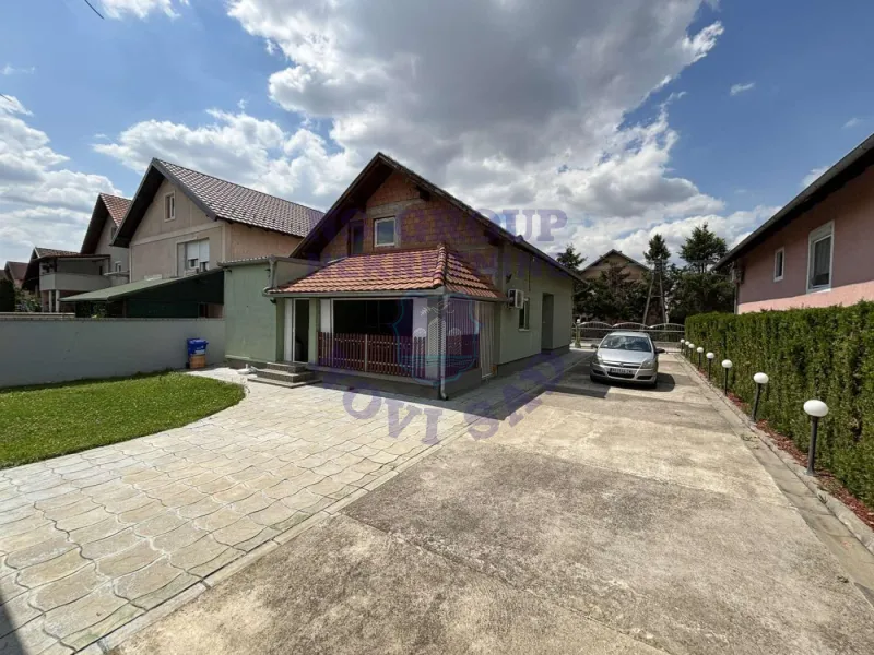 kuca na prodaju Rumenka 121m2 570899