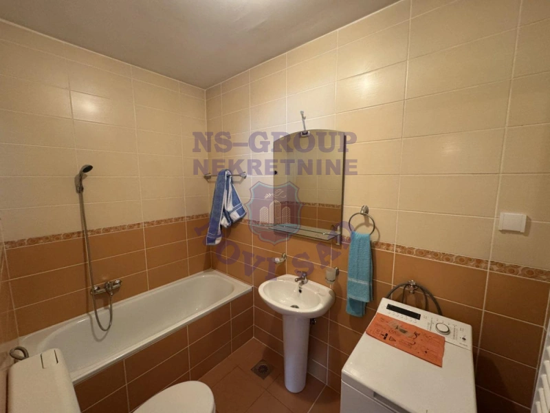 stan na prodaju Novi Sad 72m2 571221