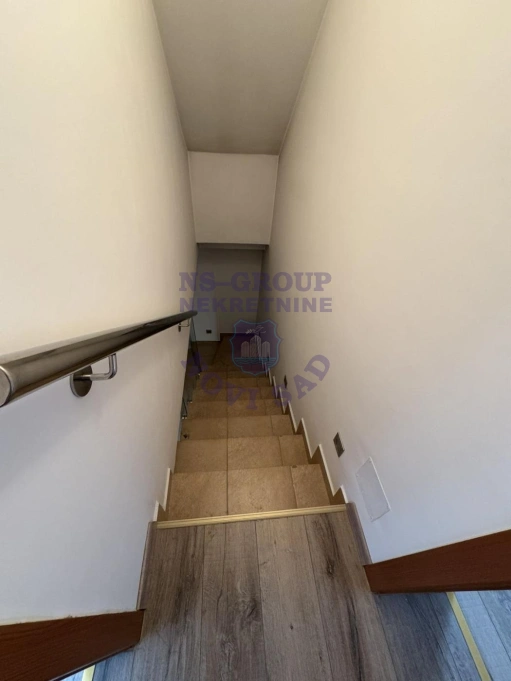 stan na prodaju Novi Sad 72m2 571221