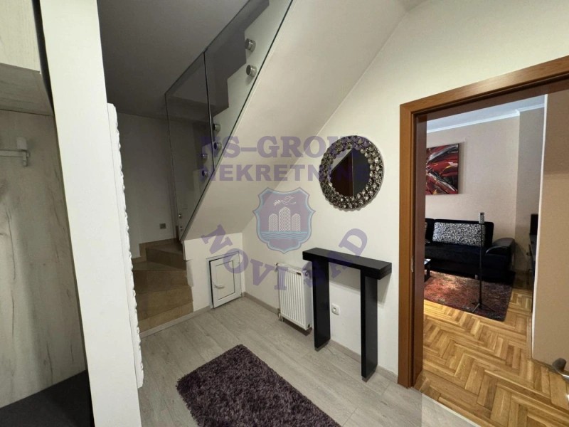 stan na prodaju Novi Sad 72m2 571221