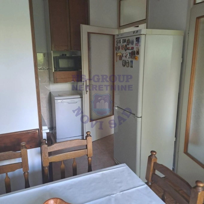 stan za izdavanje Novi Sad 80m2 16492