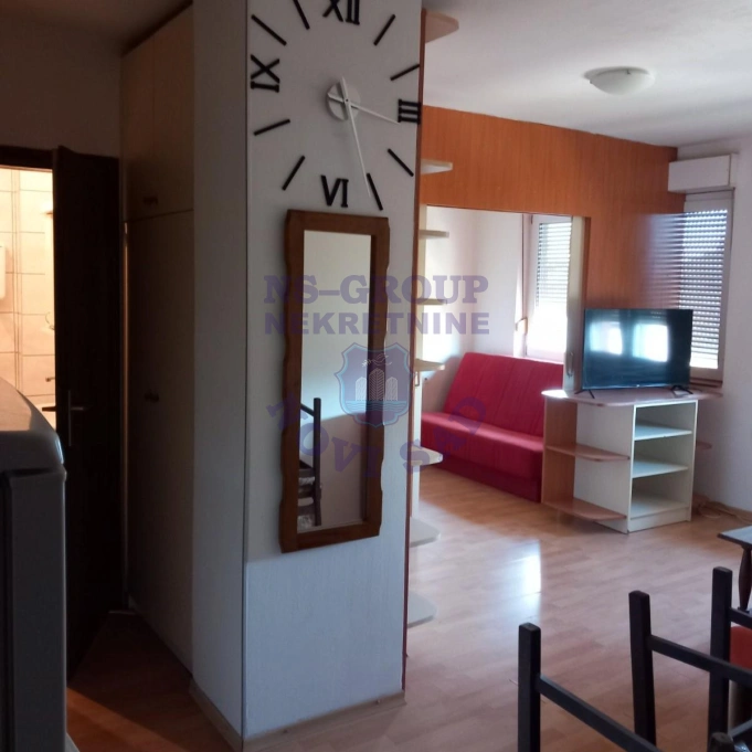 stan za izdavanje Novi Sad 30m2 12186