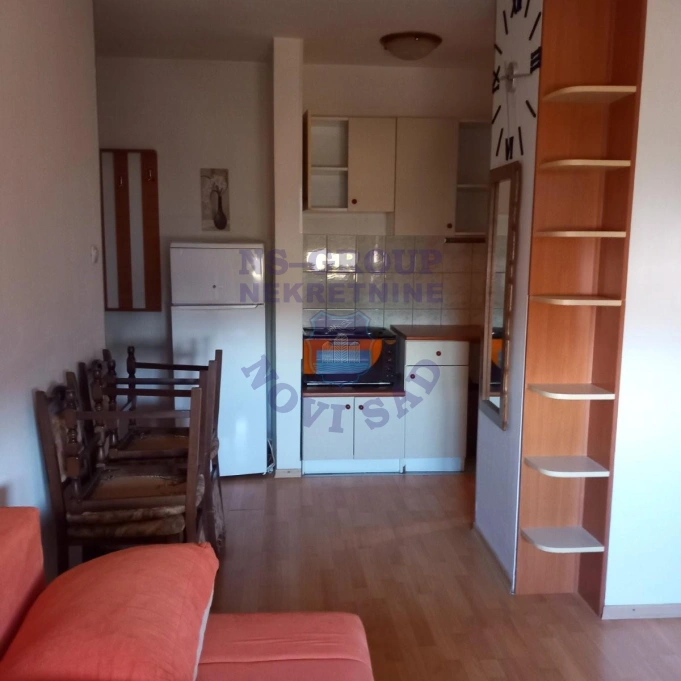 stan za izdavanje Novi Sad 30m2 12186