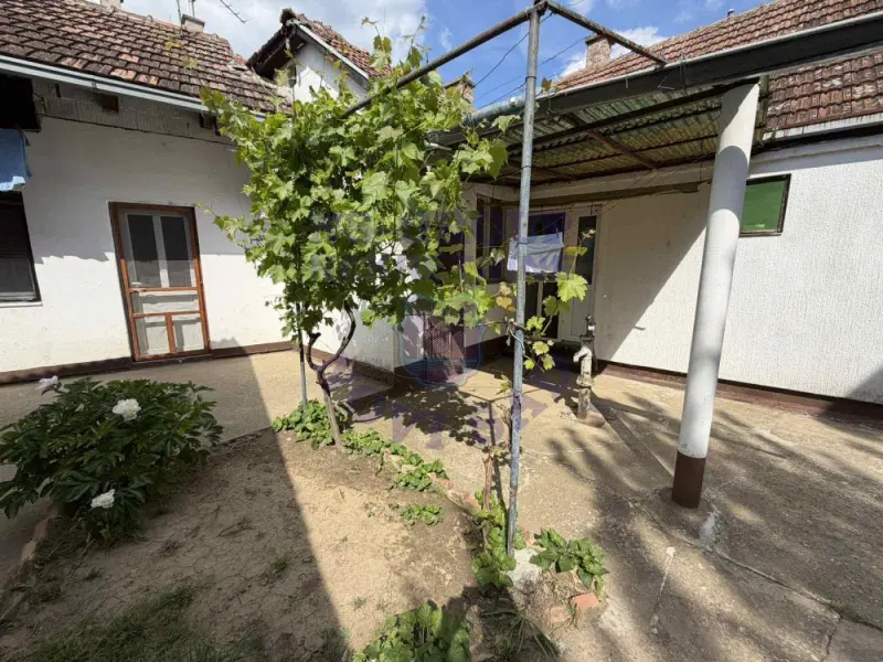 kuca na prodaju Beška, 122m2 570860