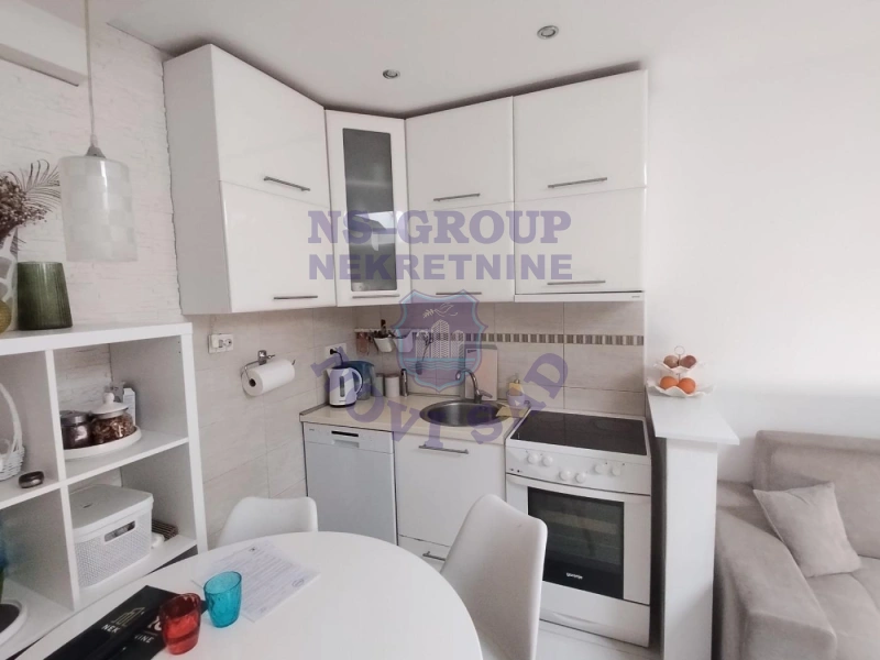 stan na prodaju Novi Sad 45m2 571220