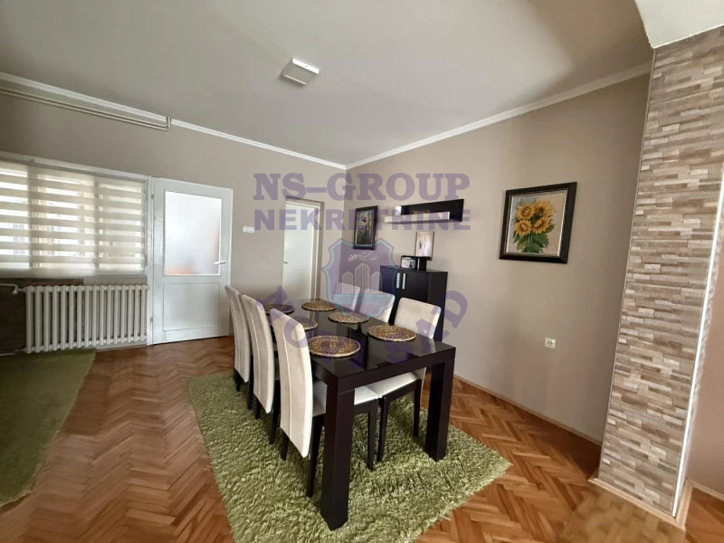 kuca na prodaju Čelarevo 200m2 571196